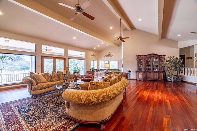 110 Antelope, Boerne, TX 78006