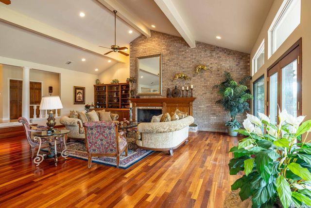 110 Antelope, Boerne, TX 78006