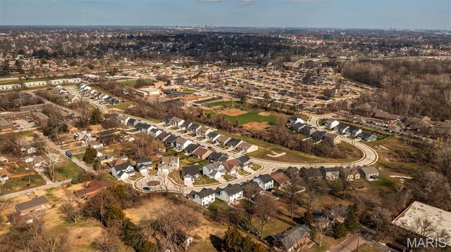 1928 Simba Circle, St Louis, MO 63125