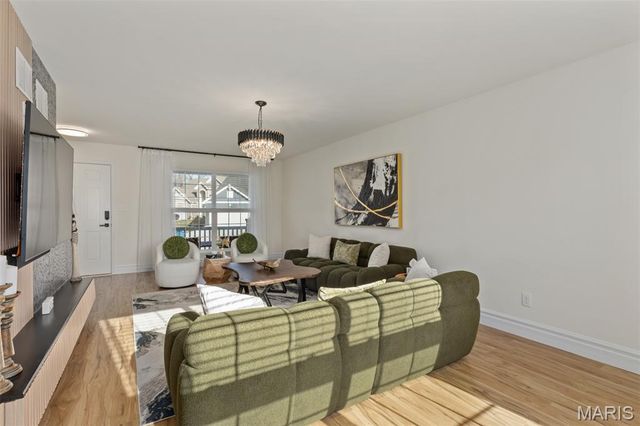 1928 Simba Circle, St Louis, MO 63125