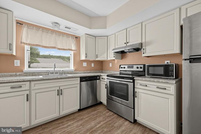 4670 GROSBEAK PL, Waldorf, MD 20603