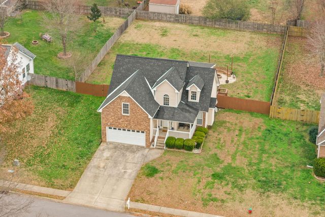 3920 Gaine Dr, Clarksville, TN 37040