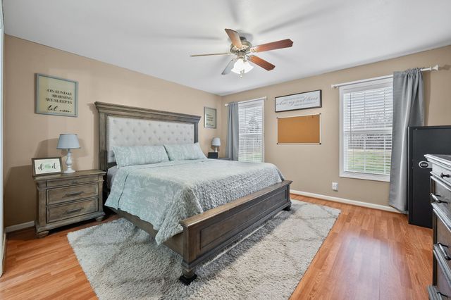 3920 Gaine Dr, Clarksville, TN 37040