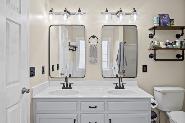 3920 Gaine Dr, Clarksville, TN 37040