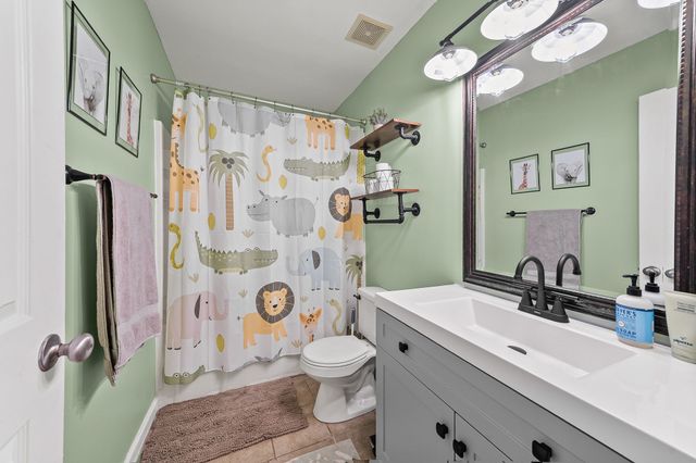 3920 Gaine Dr, Clarksville, TN 37040