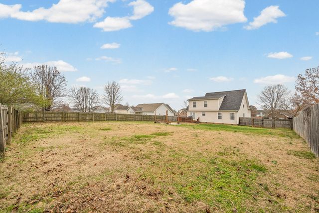 3920 Gaine Dr, Clarksville, TN 37040