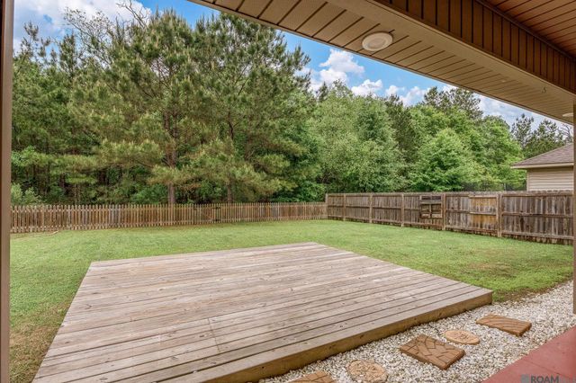 17761 H S Brignac Dr, French Settlement, LA 70733