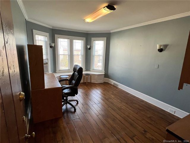 75 West Street, Danbury, CT 06810