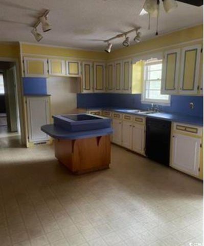 108 Swails St, Kingstree, SC 29556