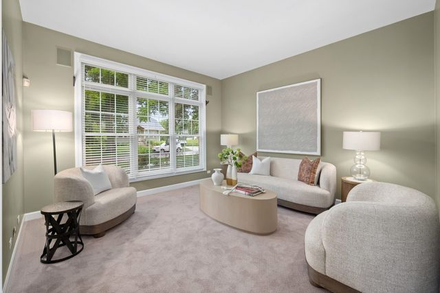 4829 Linscott Avenue, Downers Grove, IL 60515