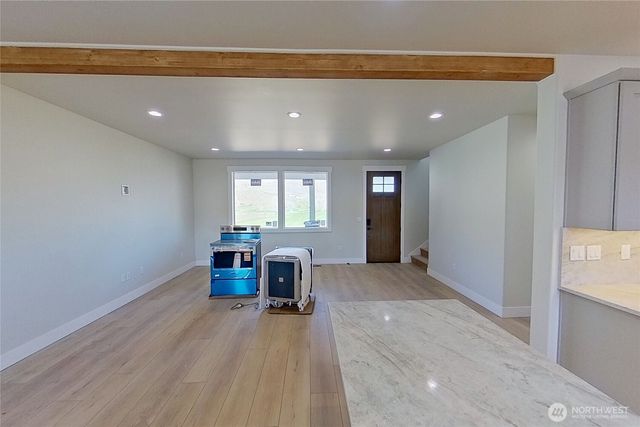 233 Saunders Avenue, Rock Island, WA 98850