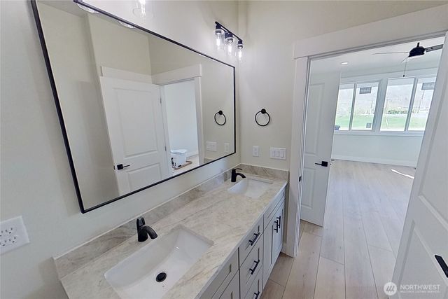 233 Saunders Avenue, Rock Island, WA 98850