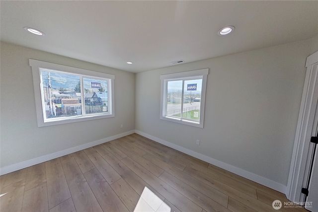 233 Saunders Avenue, Rock Island, WA 98850