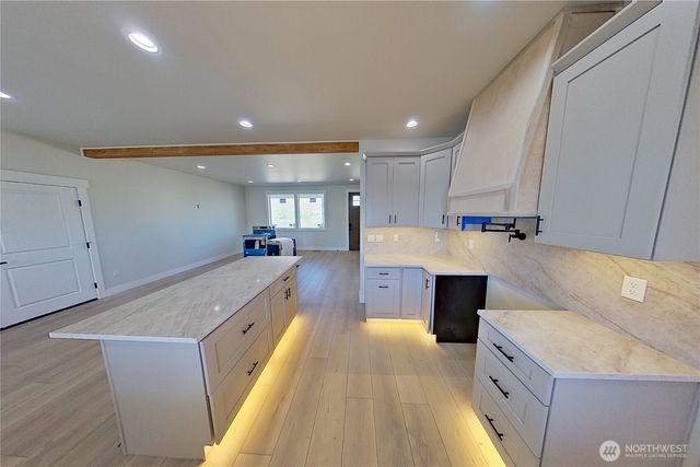 233 Saunders Avenue, Rock Island, WA 98850