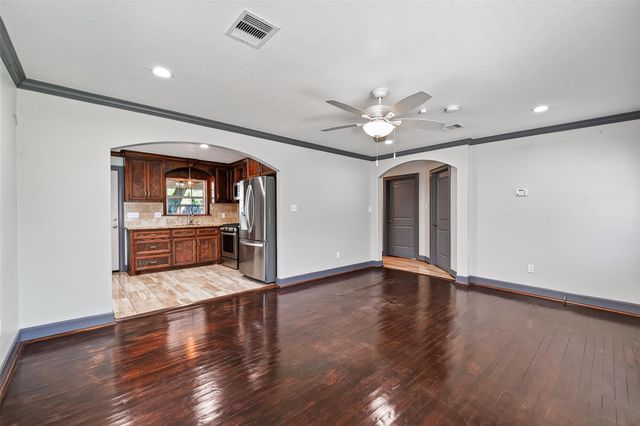 7623 Mchenry Street, Houston, TX 77087