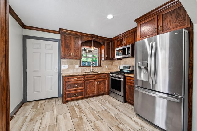 7623 Mchenry Street, Houston, TX 77087