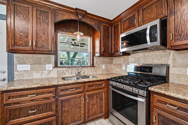 7623 Mchenry Street, Houston, TX 77087