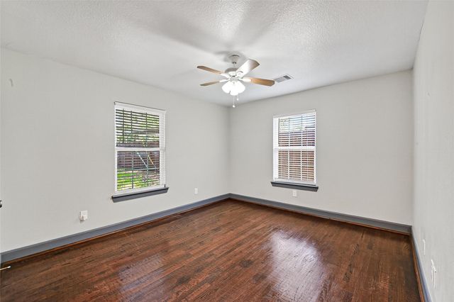 7623 Mchenry Street, Houston, TX 77087