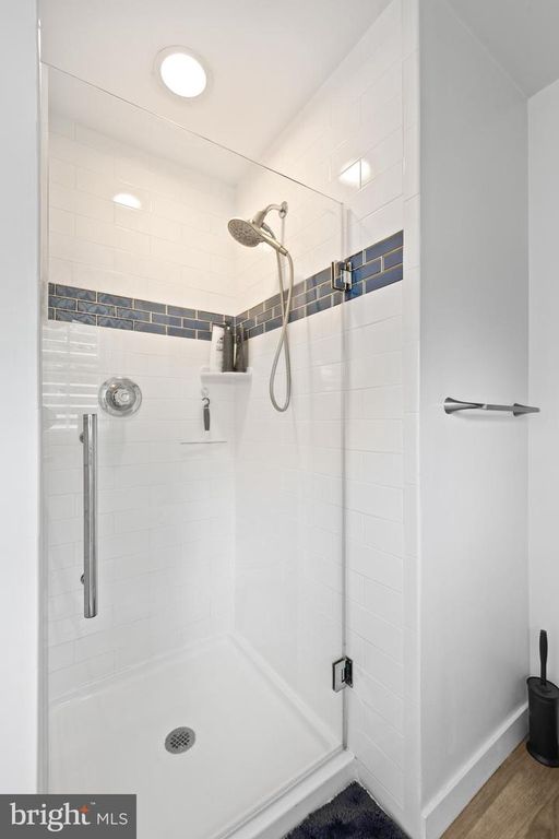 Image 17 of property listing at 3809 SWEET AIR RD, Phoenix, MD 21131
