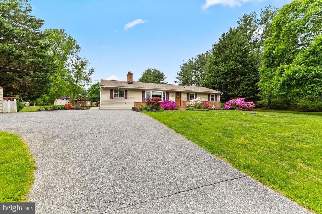 Image 36 of property listing at 3809 SWEET AIR RD, Phoenix, MD 21131