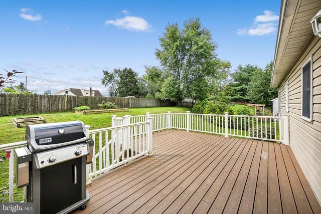 8843 MCKINLEY, Hummelstown, PA 17036
