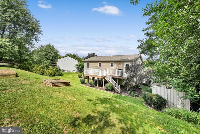 8843 MCKINLEY, Hummelstown, PA 17036
