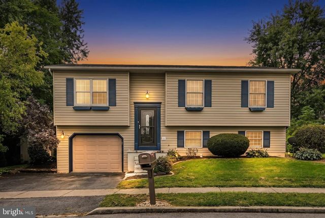 8843 MCKINLEY, Hummelstown, PA 17036