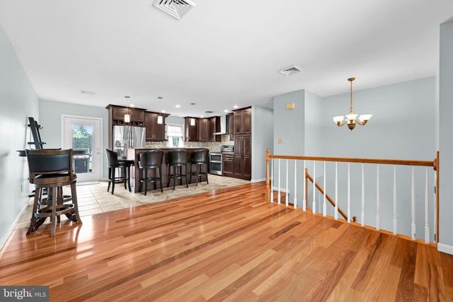 8843 MCKINLEY, Hummelstown, PA 17036