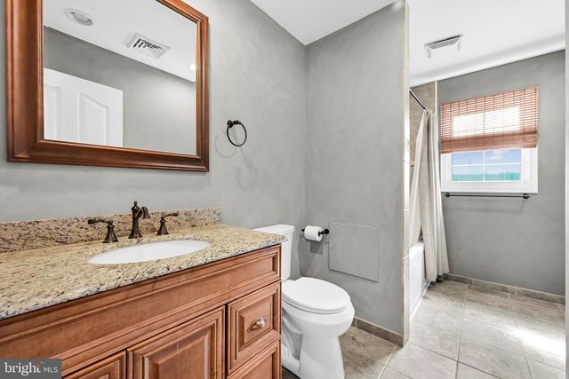 8843 MCKINLEY, Hummelstown, PA 17036