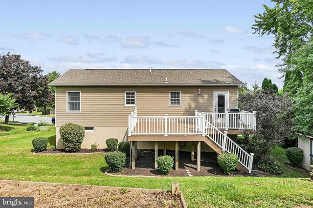 8843 MCKINLEY, Hummelstown, PA 17036