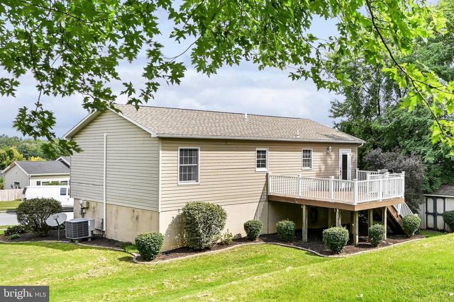 8843 MCKINLEY, Hummelstown, PA 17036