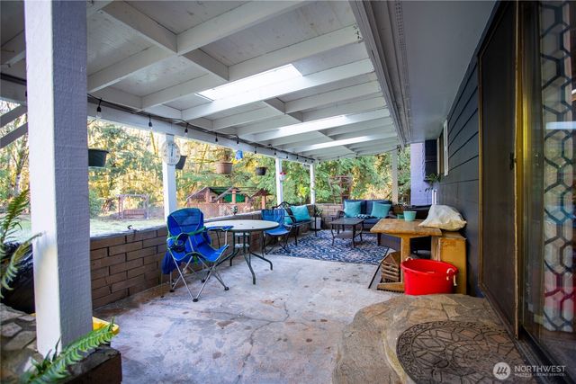 371 Pigeon Springs Road, Onalaska, WA 98570