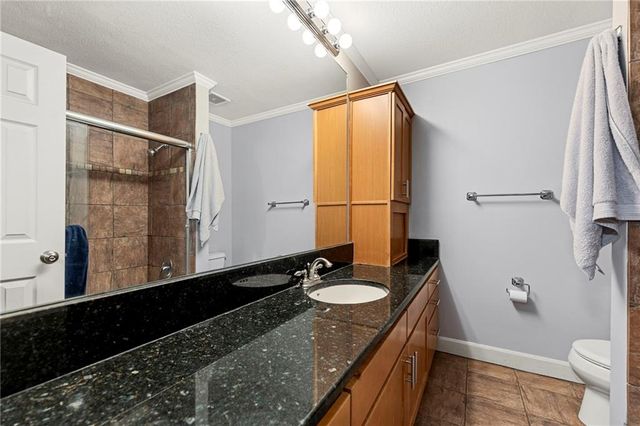 4727 Jarboe Street 93, Kansas City, MO 64112