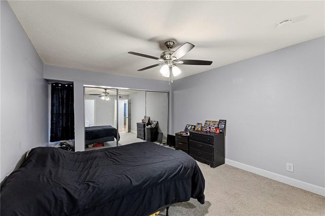 4727 Jarboe Street 93, Kansas City, MO 64112