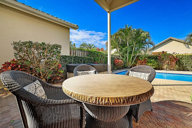 6655 NW 25th Avenue, Boca Raton, FL 33496