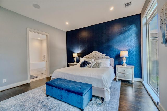 3942 Rochelle Drive, Dallas, TX 75220