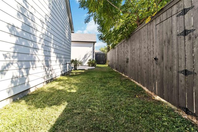 3942 Rochelle Drive, Dallas, TX 75220