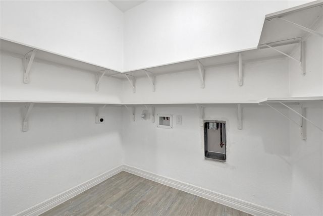 7045 Cayton Street, Houston, TX 77061