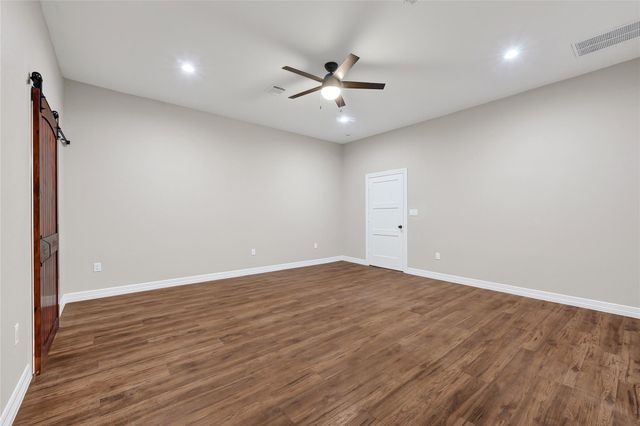 7045 Cayton Street, Houston, TX 77061