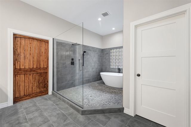 7045 Cayton Street, Houston, TX 77061