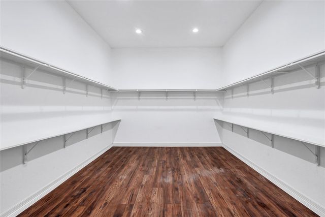 7045 Cayton Street, Houston, TX 77061