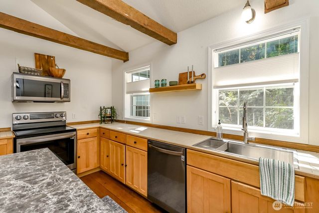 15918 41st Street E, Sumner, WA 98391