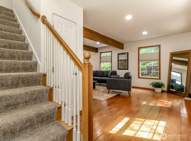 15918 41st Street E, Sumner, WA 98391