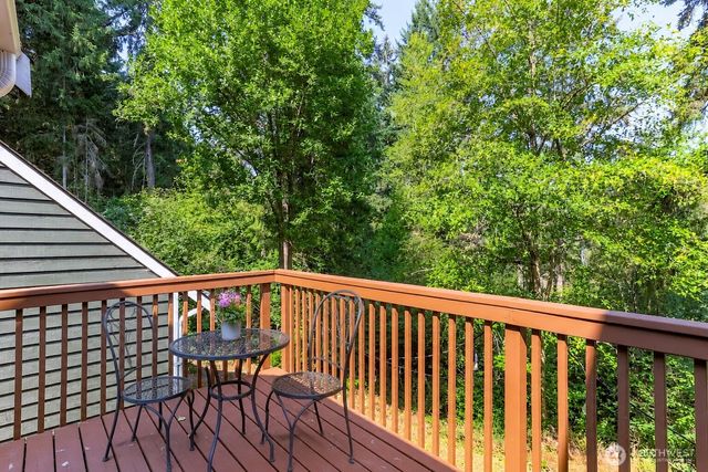 15918 41st Street E, Sumner, WA 98391