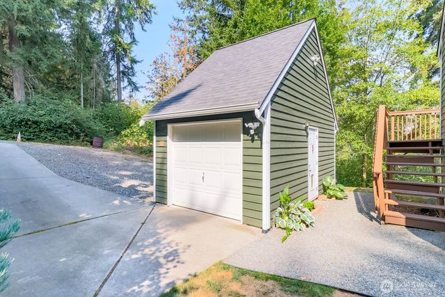 15918 41st Street E, Sumner, WA 98391