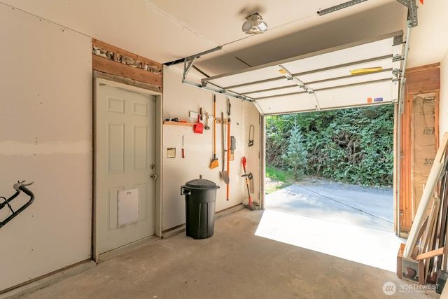 15918 41st Street E, Sumner, WA 98391