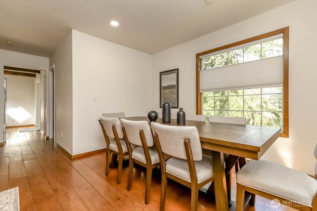 15918 41st Street E, Sumner, WA 98391