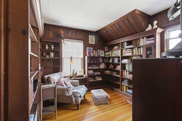 188 Maple St, Boston, MA 02132