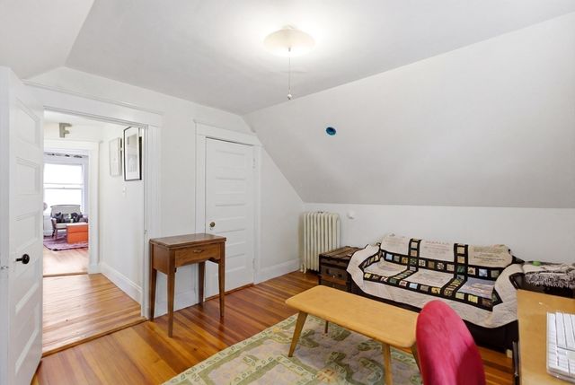 188 Maple St, Boston, MA 02132