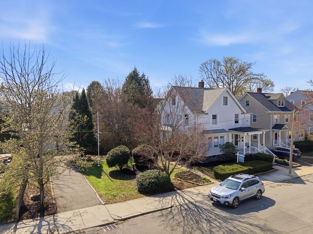 188 Maple St, Boston, MA 02132